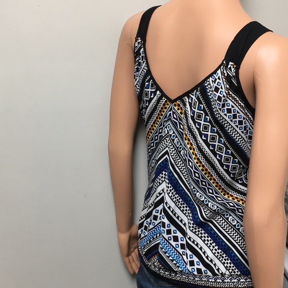 White House Black Market Blouse - Picture 7 of 8